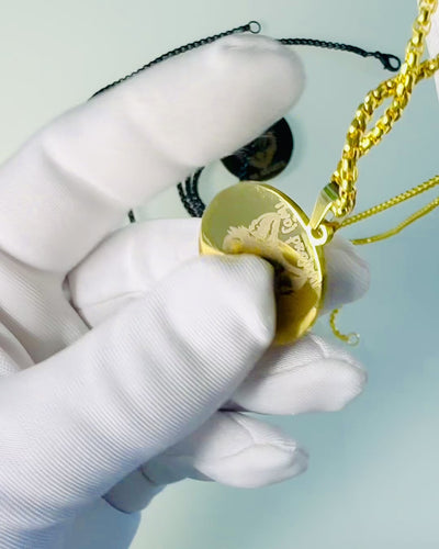 Pandantiv "Urban Elegance" – Medalion Rotund din Oțel Inoxidabil în Două Culori cu Posibilitate de Personalizare