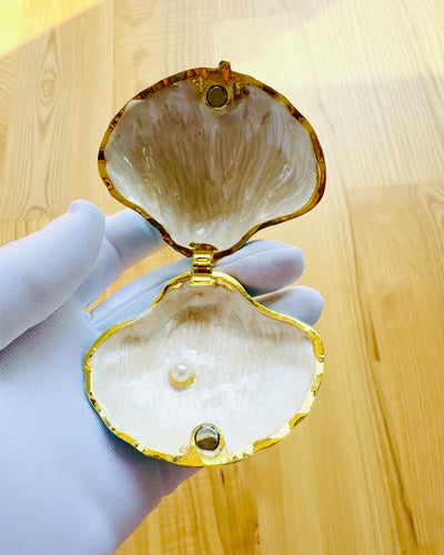 Skarbiec Wspomnień Muszelka - Skrytka na Biżuterię z możliwością personalizacji grawerem, prezent