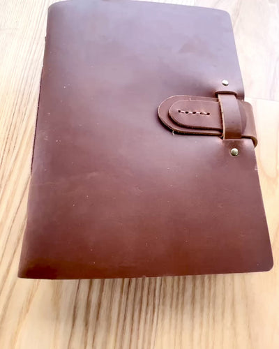 Notatnik Premium "RetroNotes" – Carnet elegant din piele veritabilă - 200 de pagini, 120g, carnet, caiet de schițe, culoare maro, personalizare cu gravură