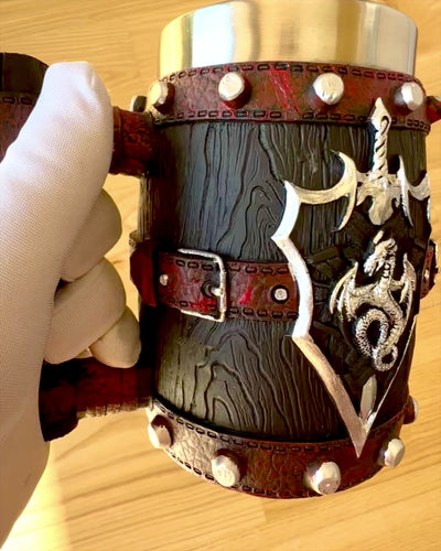 Cana Întunecată a Războinicului Dragon cu Posibilitate de Gravare pentru cadou, capacitate 600 ml