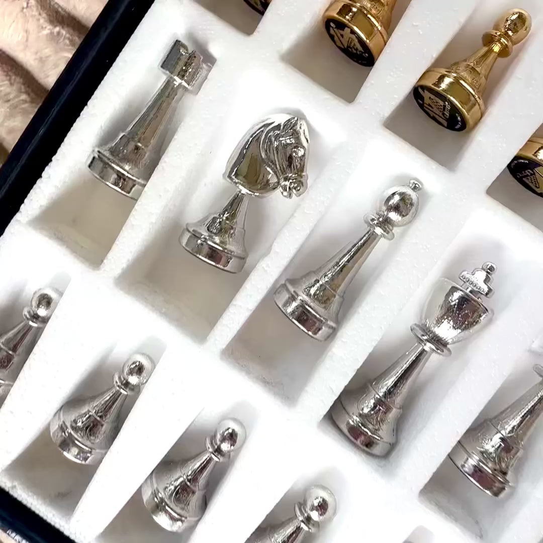 Șah exclusiv Italfama din metal placat cu aur 53x53 cm cu posibilitate de personalizare prin gravură