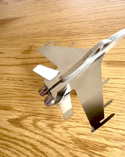 Metalowy Model Myśliwca „SkyRaptor” – stal nierdzewna, personalizowany grawer na prezent