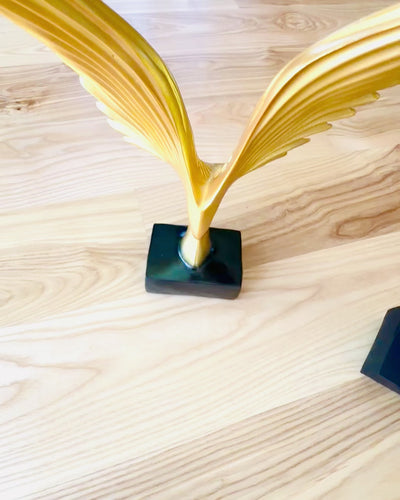 Figurină Elegantă Aripi de Îngeri 33 cm înălțime – "Gardienii Înaripați", posibilitate de personalizare cu gravură pentru cadou, personalizare, 3 variante de culoare