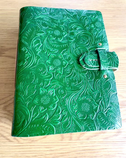 Notatnik din piele vintage „Floralis” – manual embosat, 400 de pagini, posibilitate de gravare, 2 variante