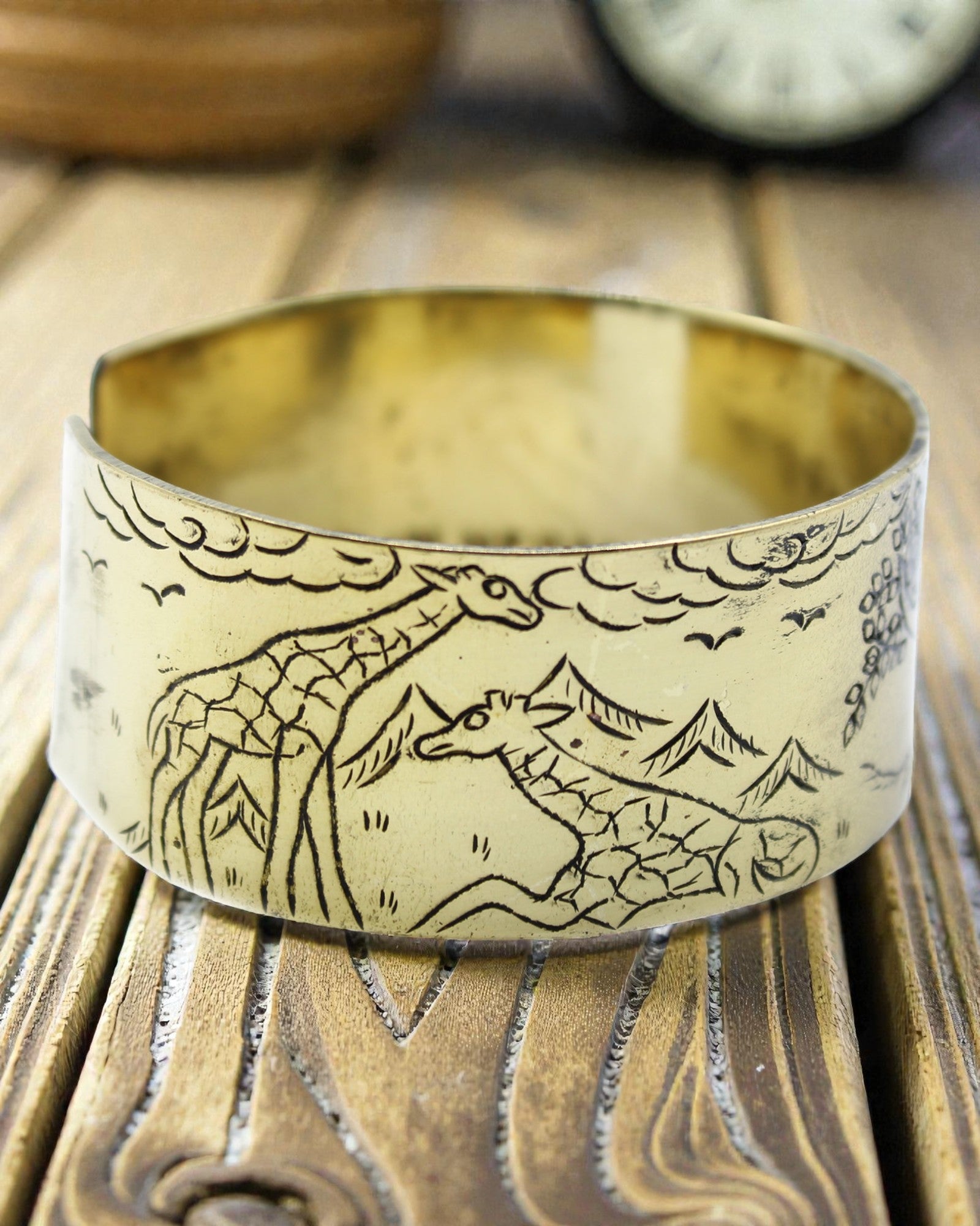 Brățară tibetană din alamă Arborele Vieții – Armonie himalayană