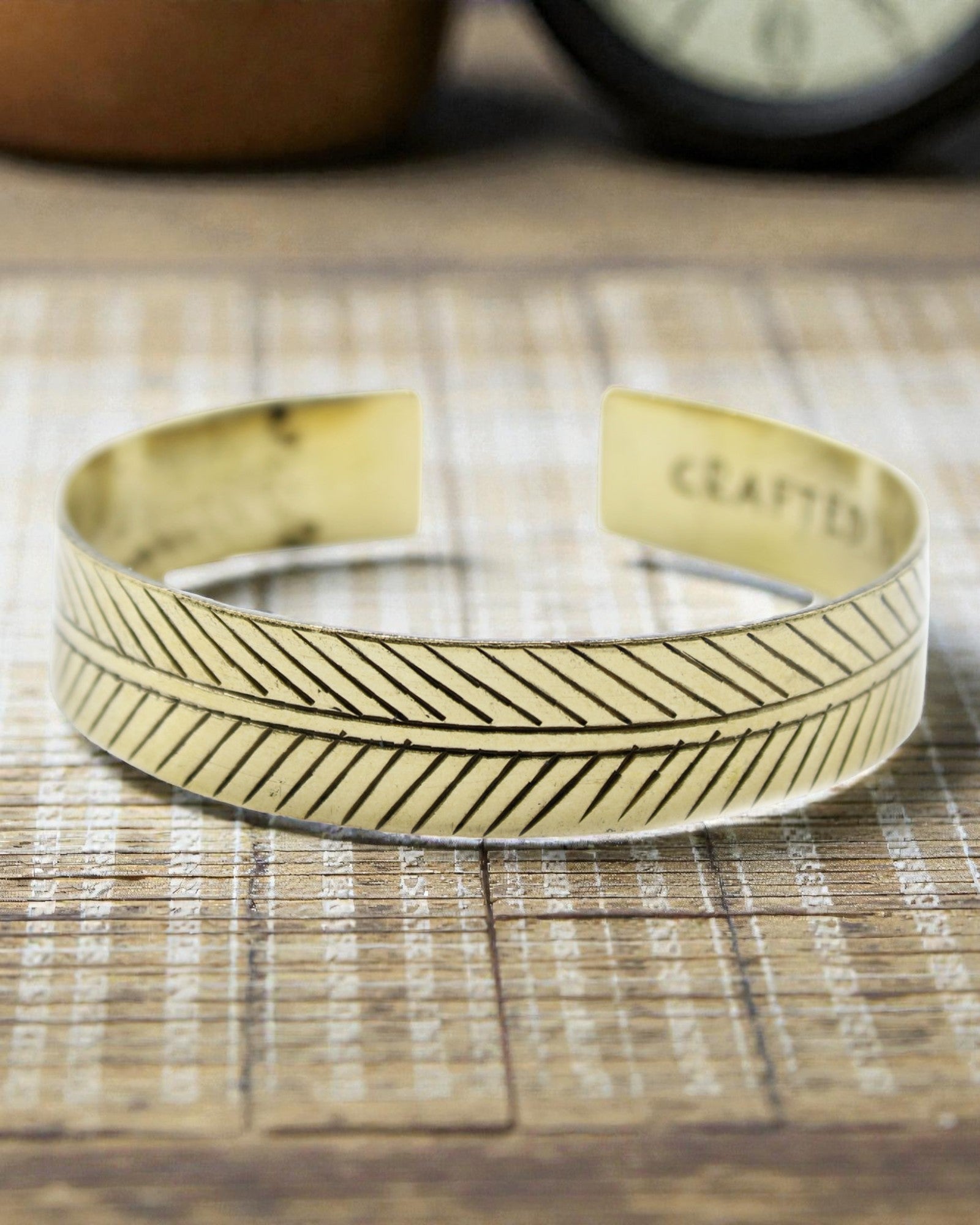 Brățară tibetană din alamă Frunza de aur – Tribal lat