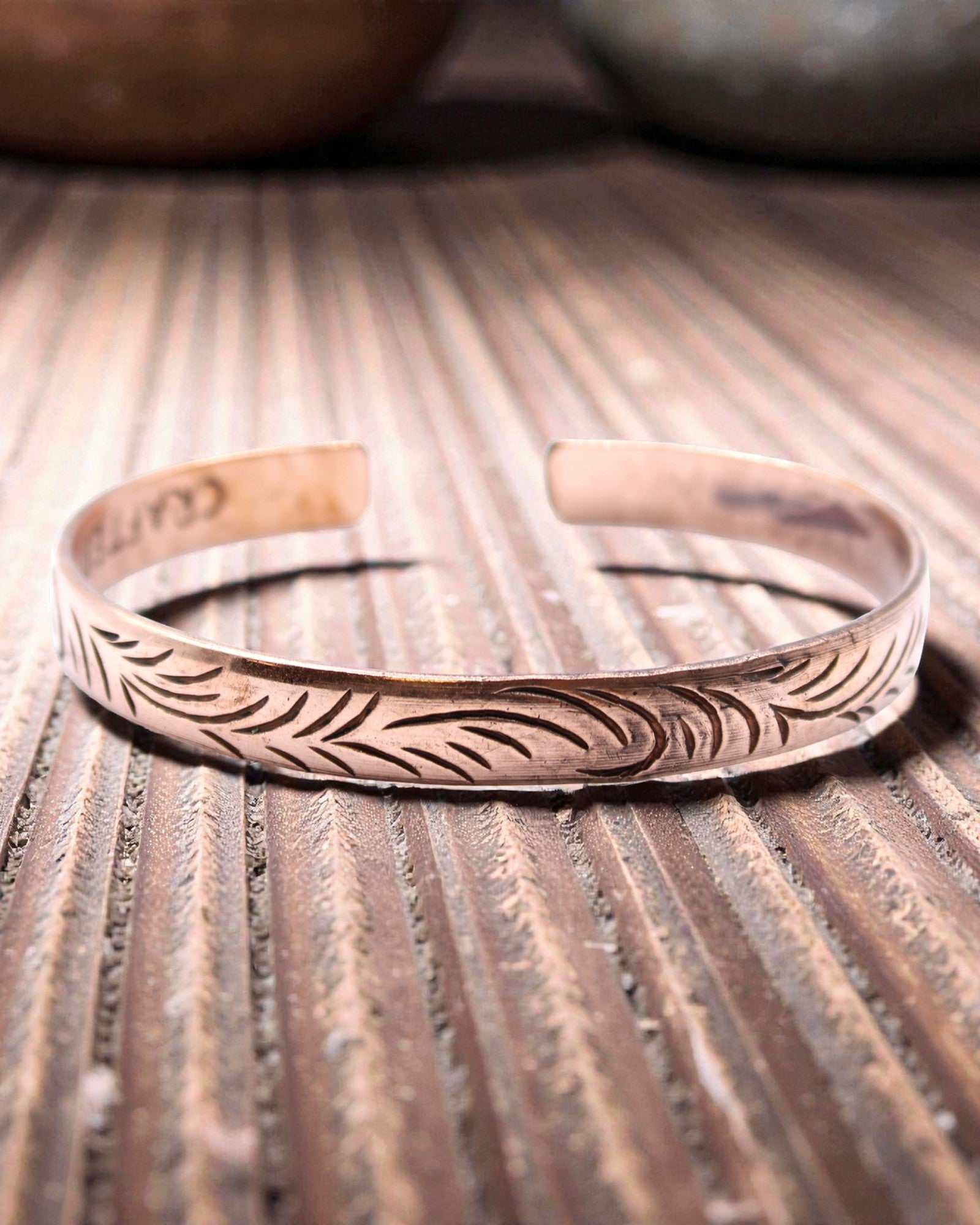 Brățară tibetană din cupru Energia naturii – Spirale înguste