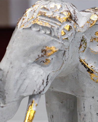 Rzeźba Słonia 24 cm – Biel i Złoto