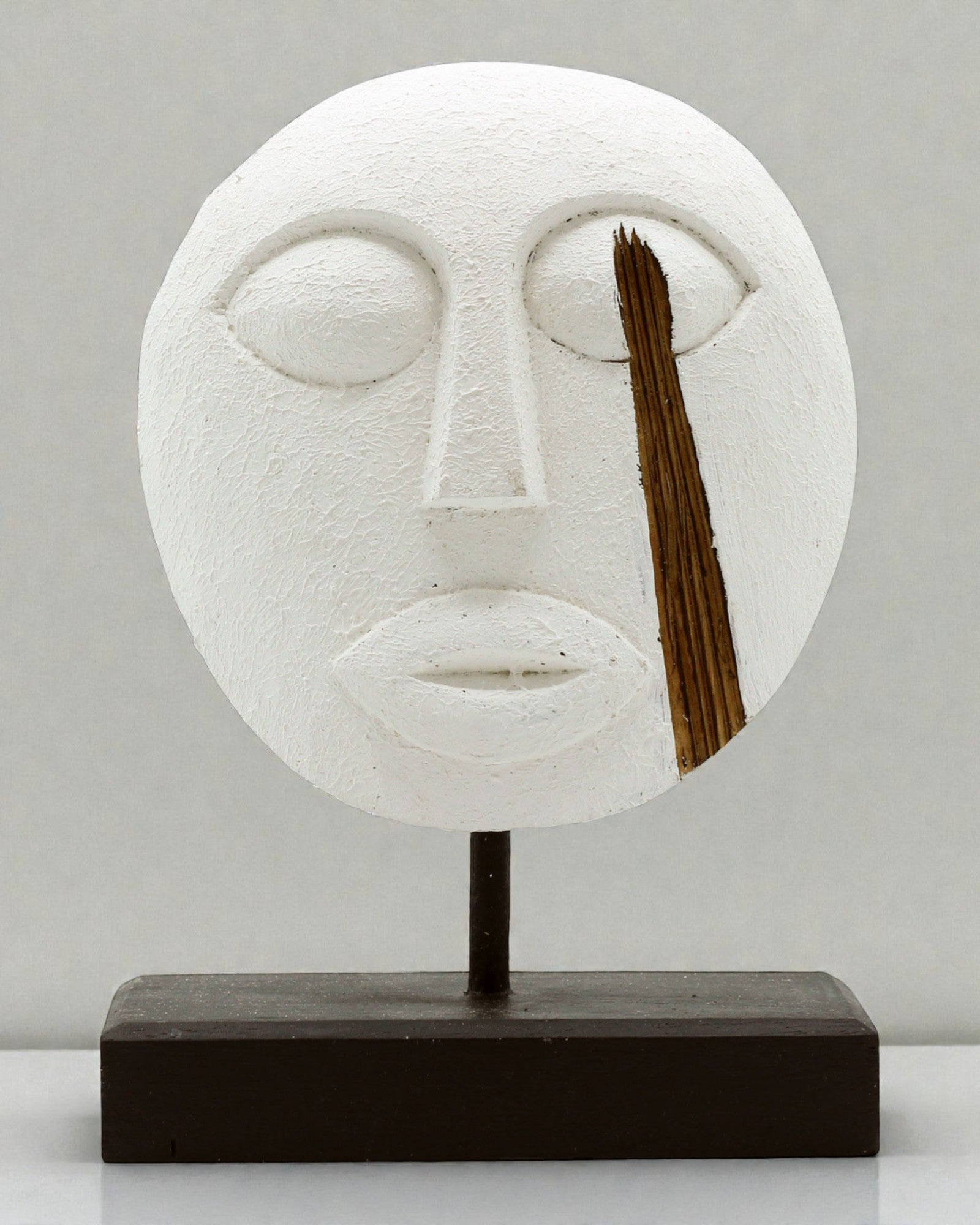 Mască timoreză Gardianul Strămoșilor 27x20 cm – Albă