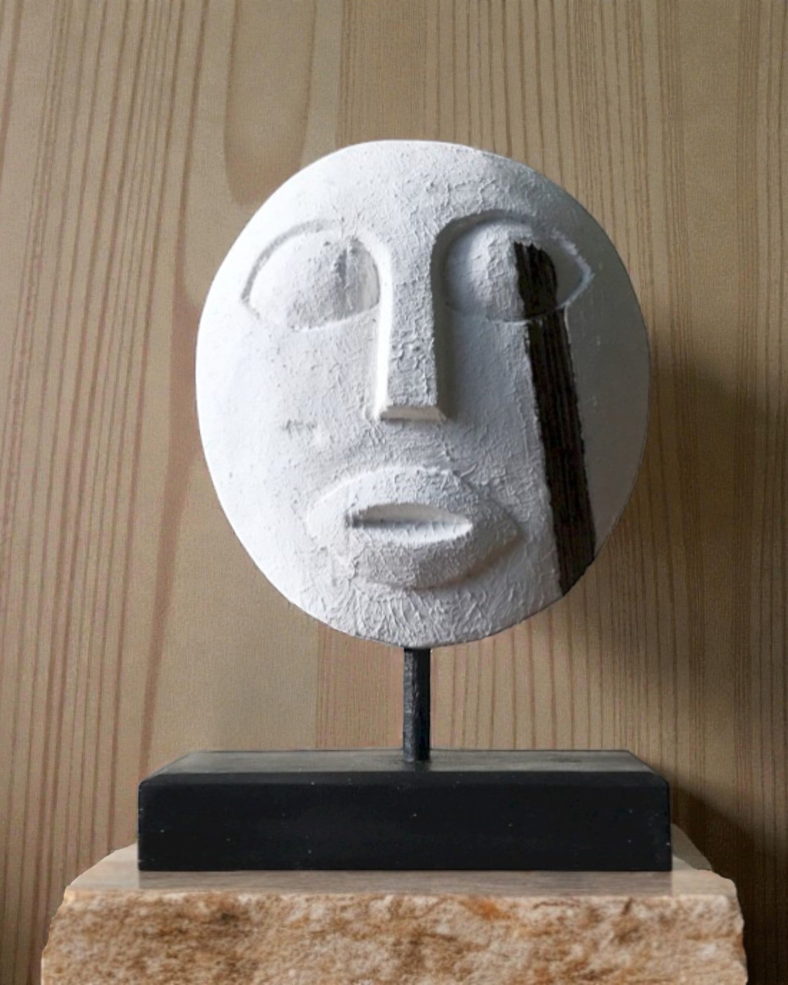 Mască timoreză Gardianul Strămoșilor 27x20 cm – Albă